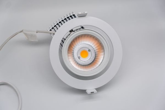 LIVAL LED recessed luminaire Lean DL white, 43W 930 3500lm 30°.